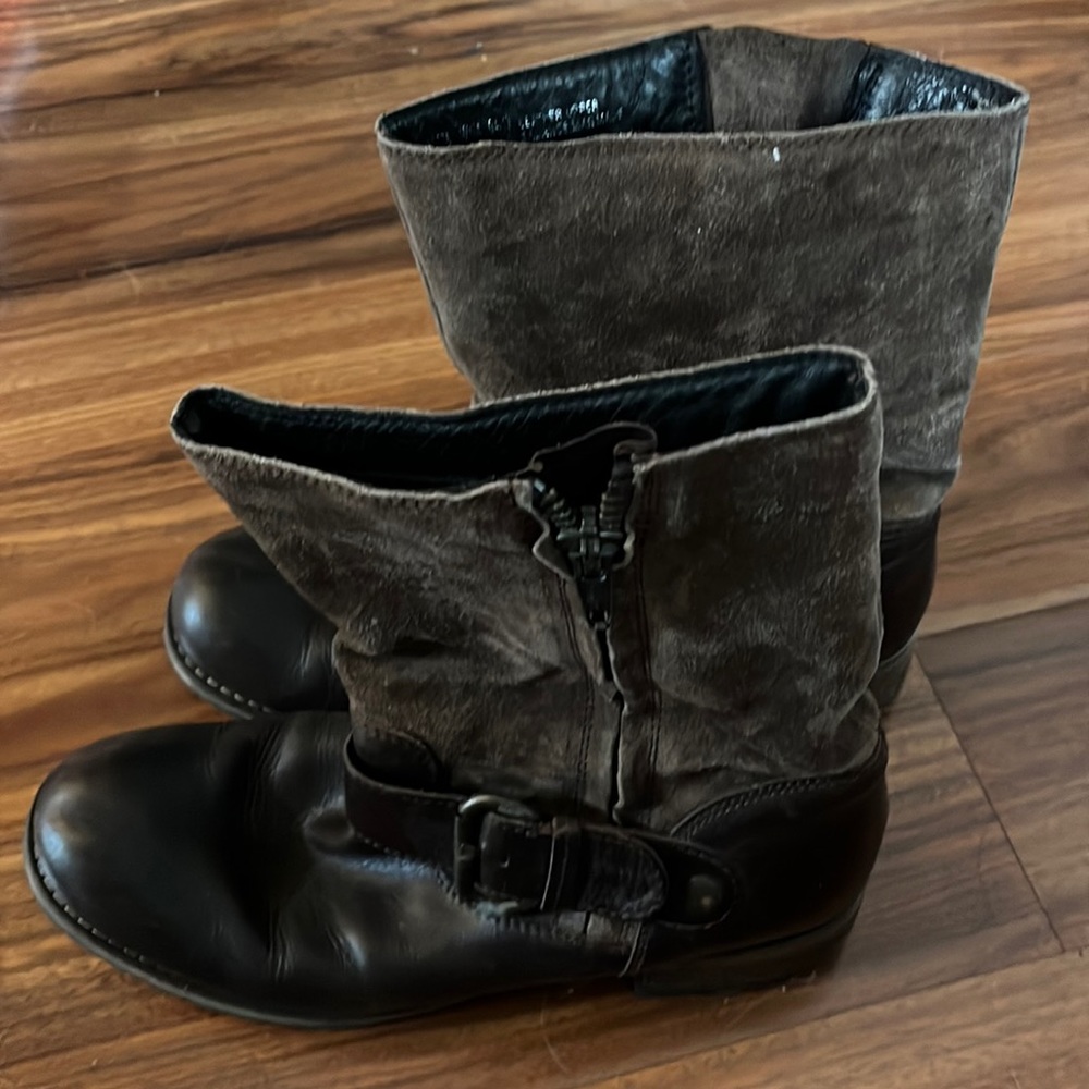 Clarks brown leather boots. Size 10.5 medium